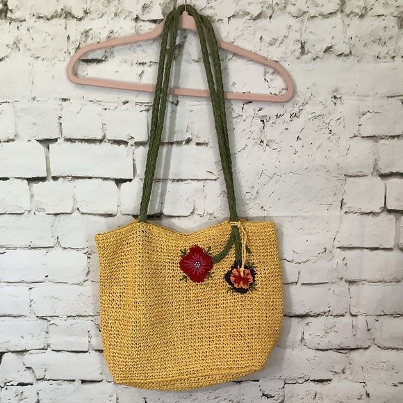 None Handbags - 👜 Straw Shoulder Bag with Flowers
